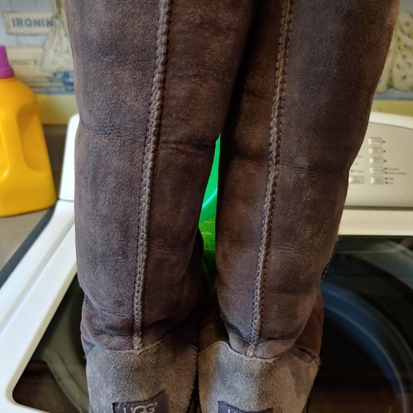 Tall gray Ugg Boots - Picture 3 of 4